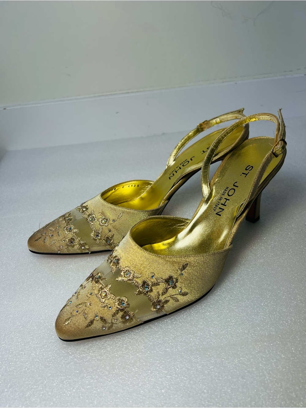 New St. John gold embellished slingback pumps 9B